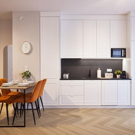 Metropolis Old Town Apartments Красков Екстериор снимка