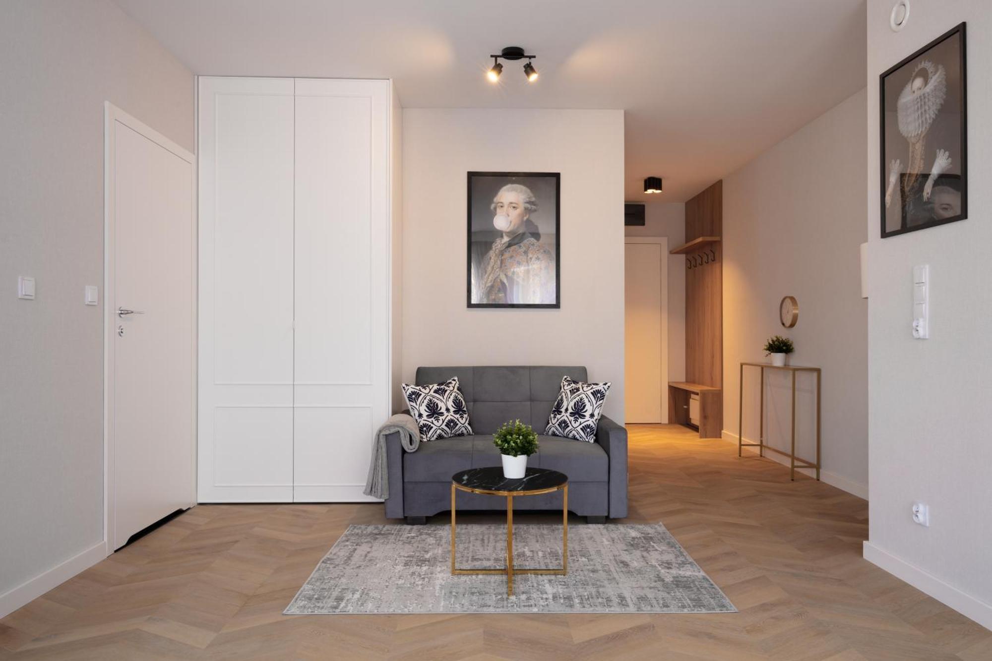 Metropolis Old Town Apartments Красков Екстериор снимка