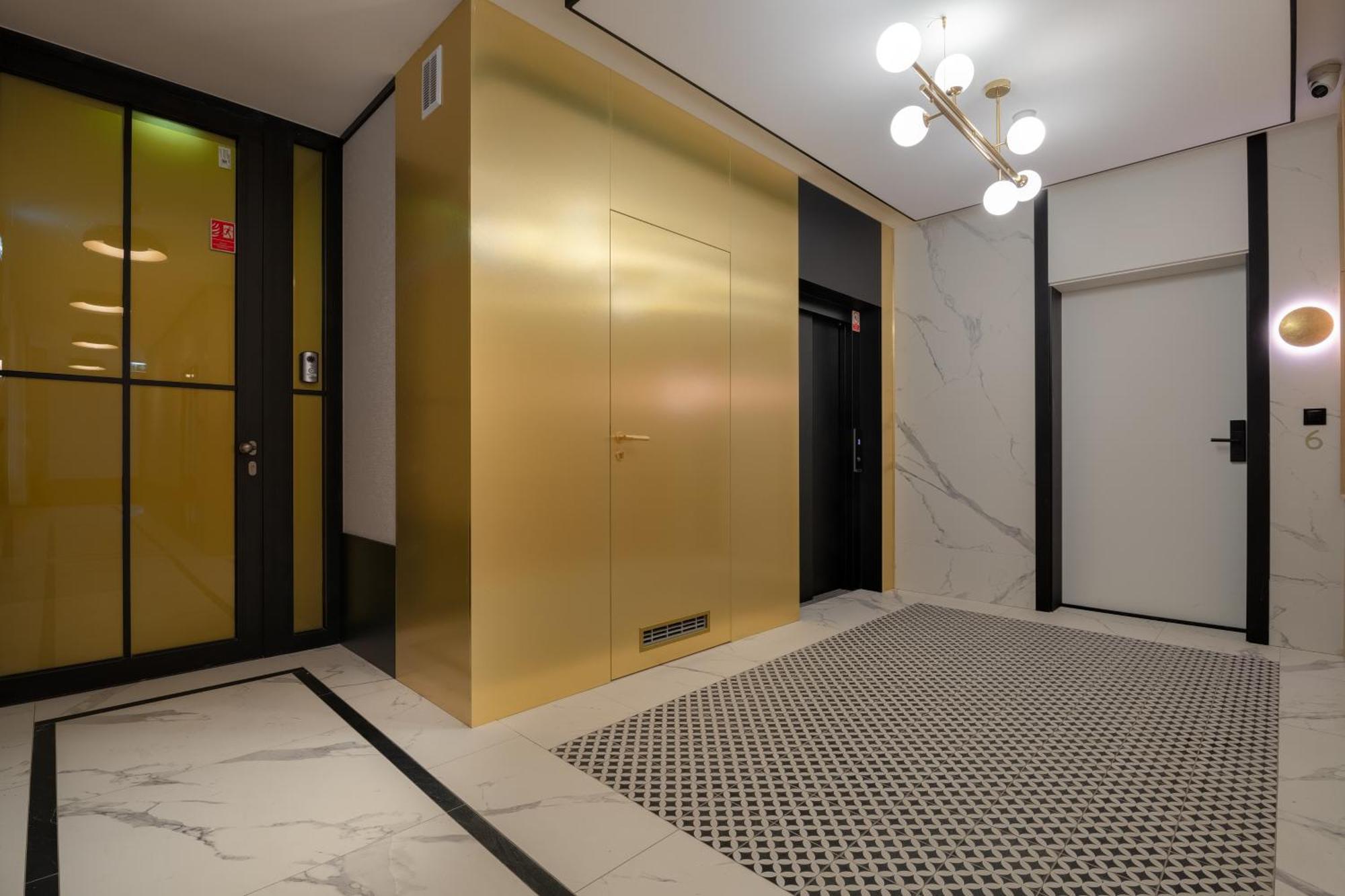 Metropolis Old Town Apartments Красков Екстериор снимка